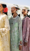 sana-safinaz-luxury-lawn-2023-39